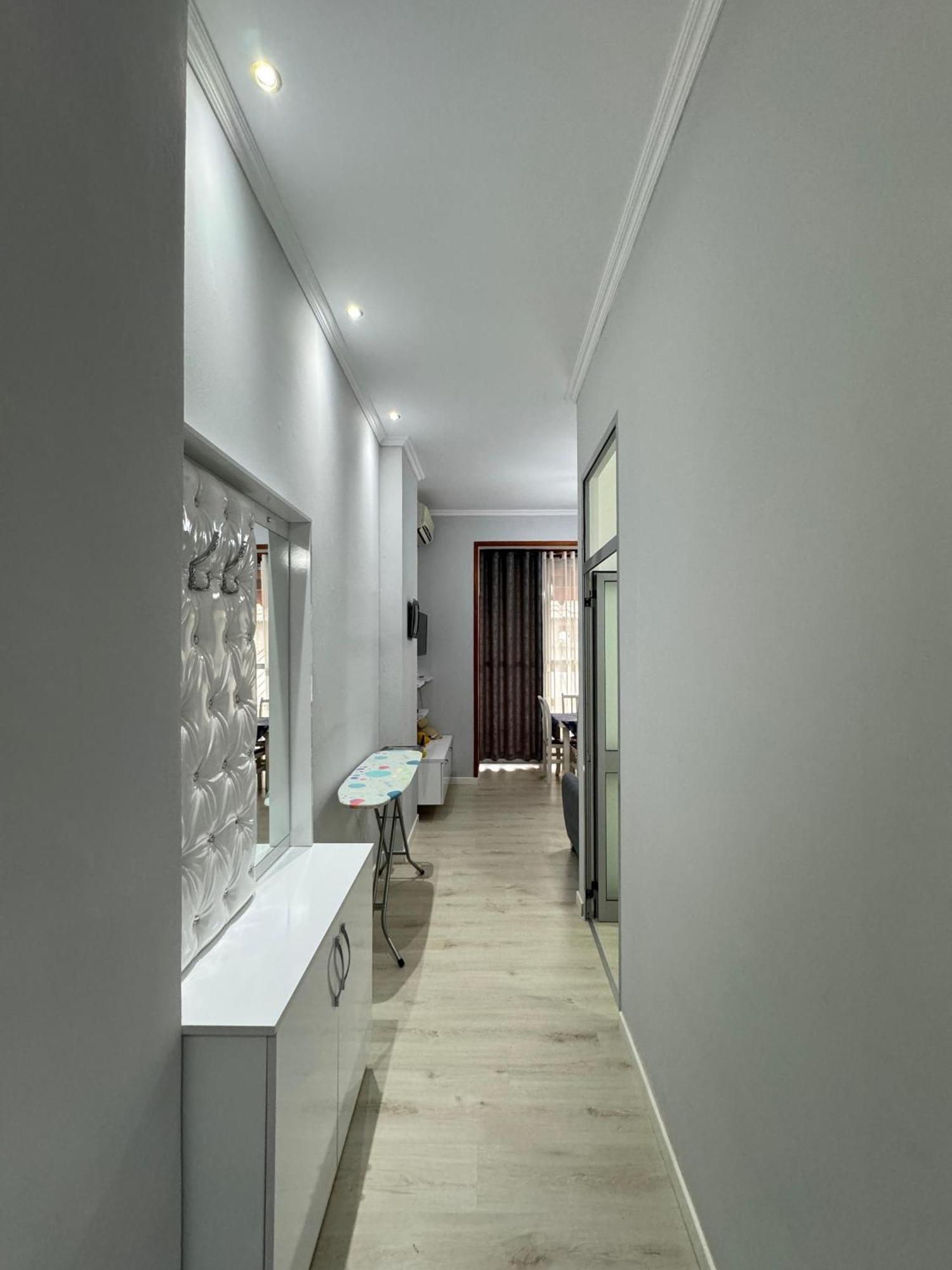 Solei Apartments Sarandë Esterno foto