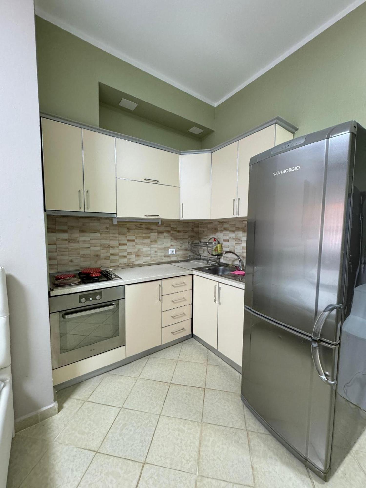 Solei Apartments Sarandë Esterno foto