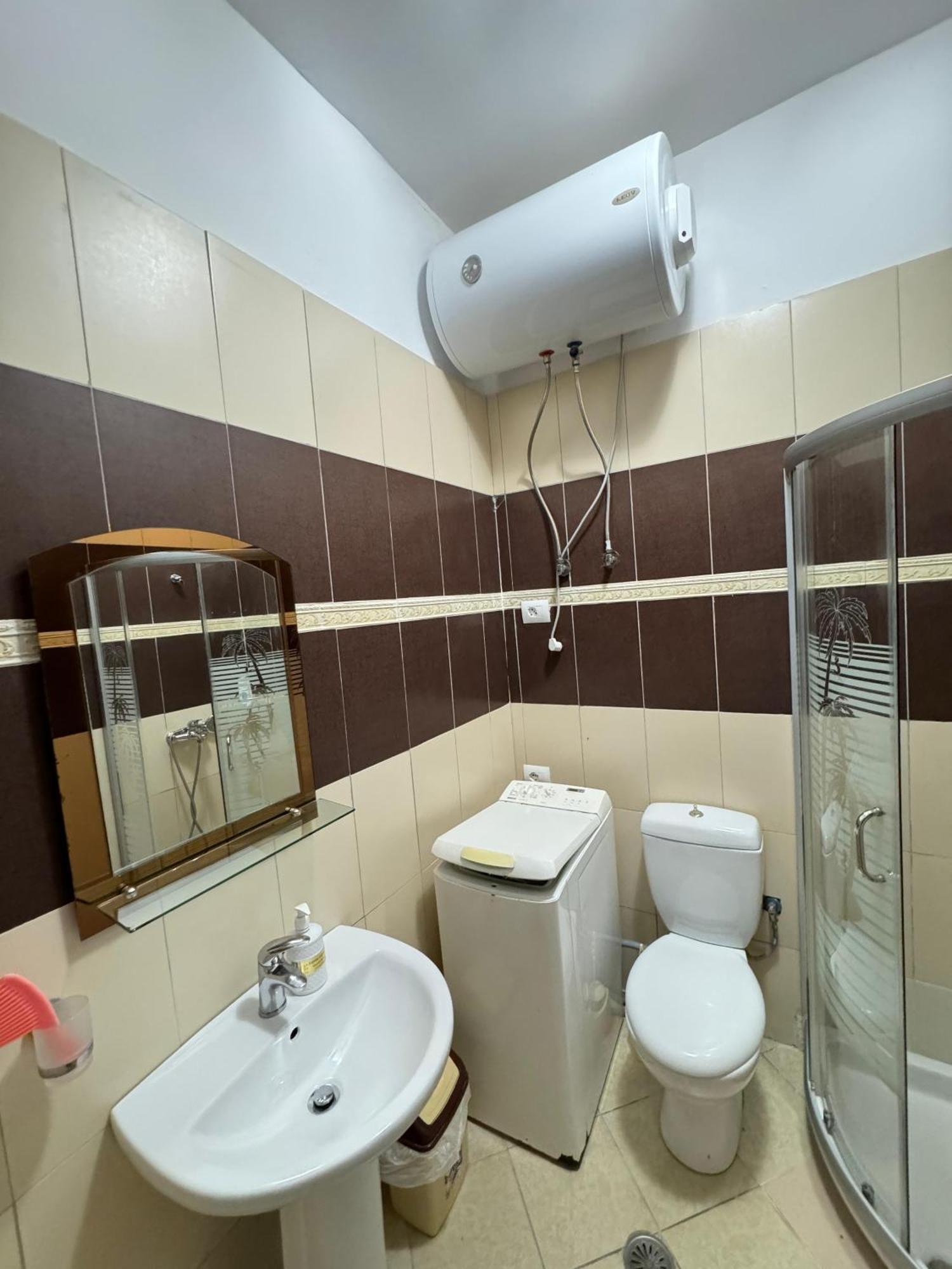 Solei Apartments Sarandë Esterno foto